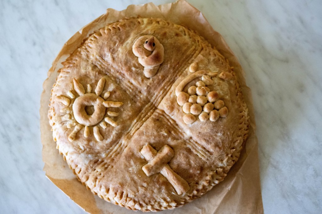 Round Chrismas Bread