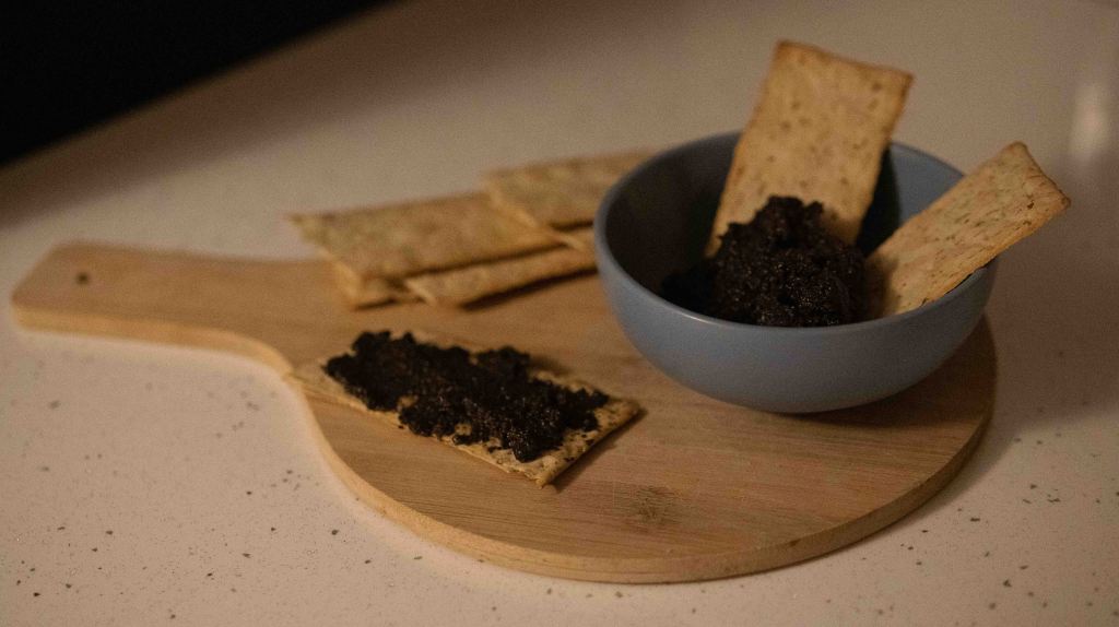 Black olives tapenade