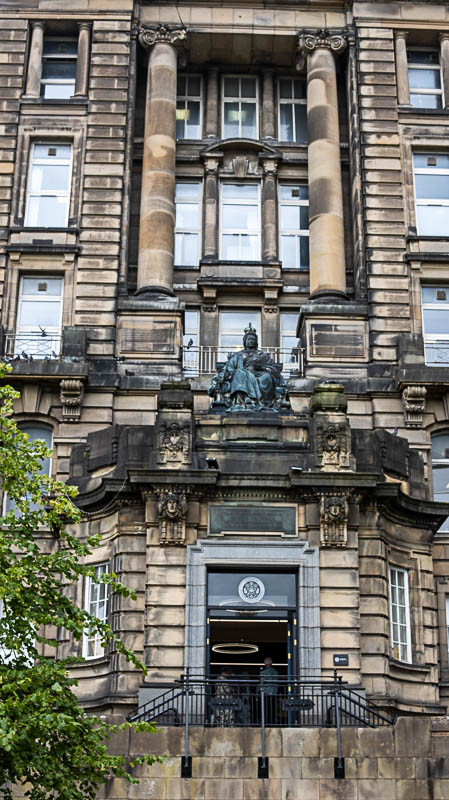 Cathedral and Quin Victoria