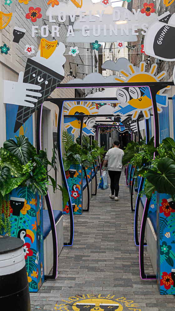 Belfast_2025_Pub Area